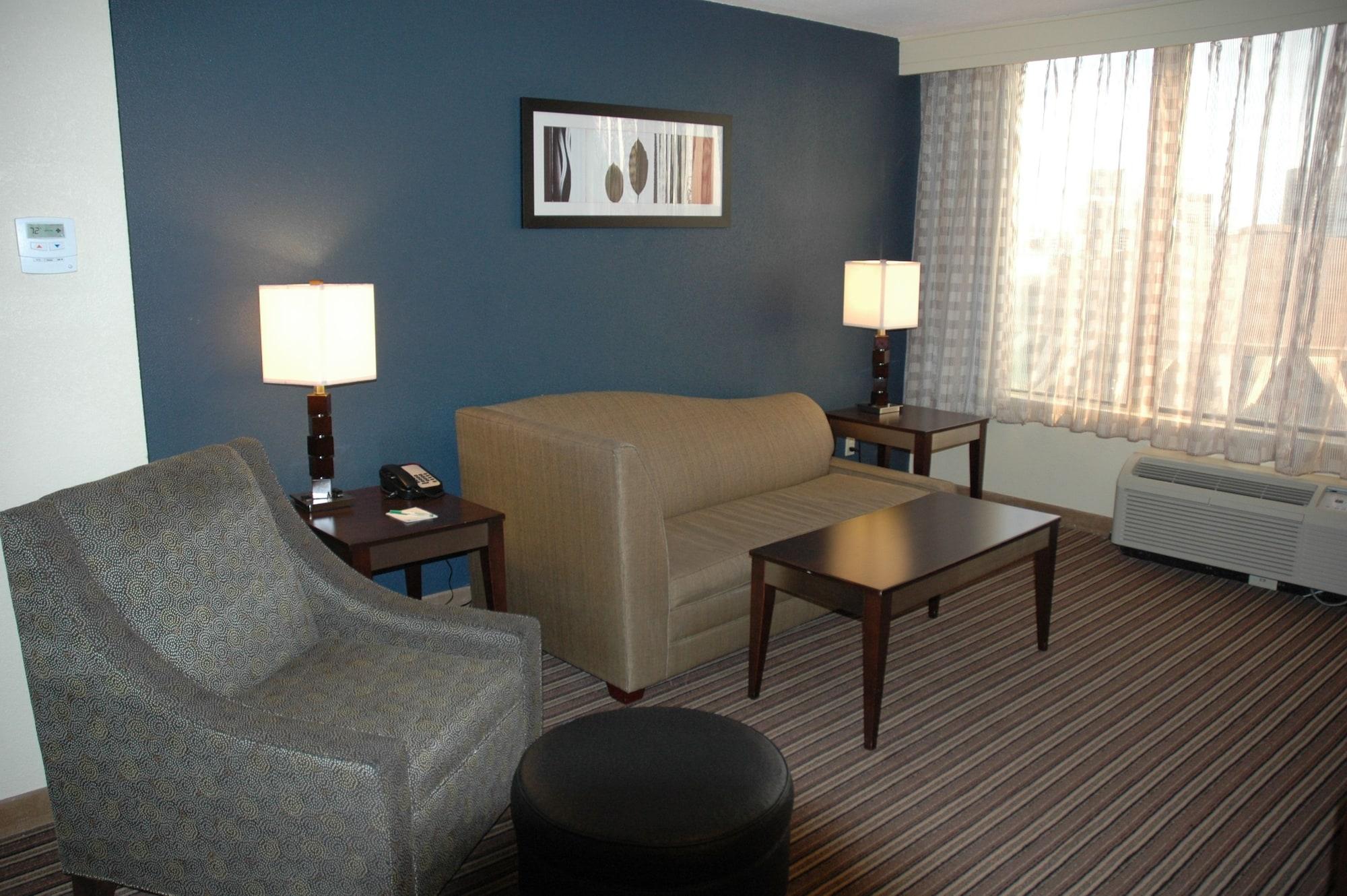 Wyndham Garden Norfolk Downtown Exterior foto