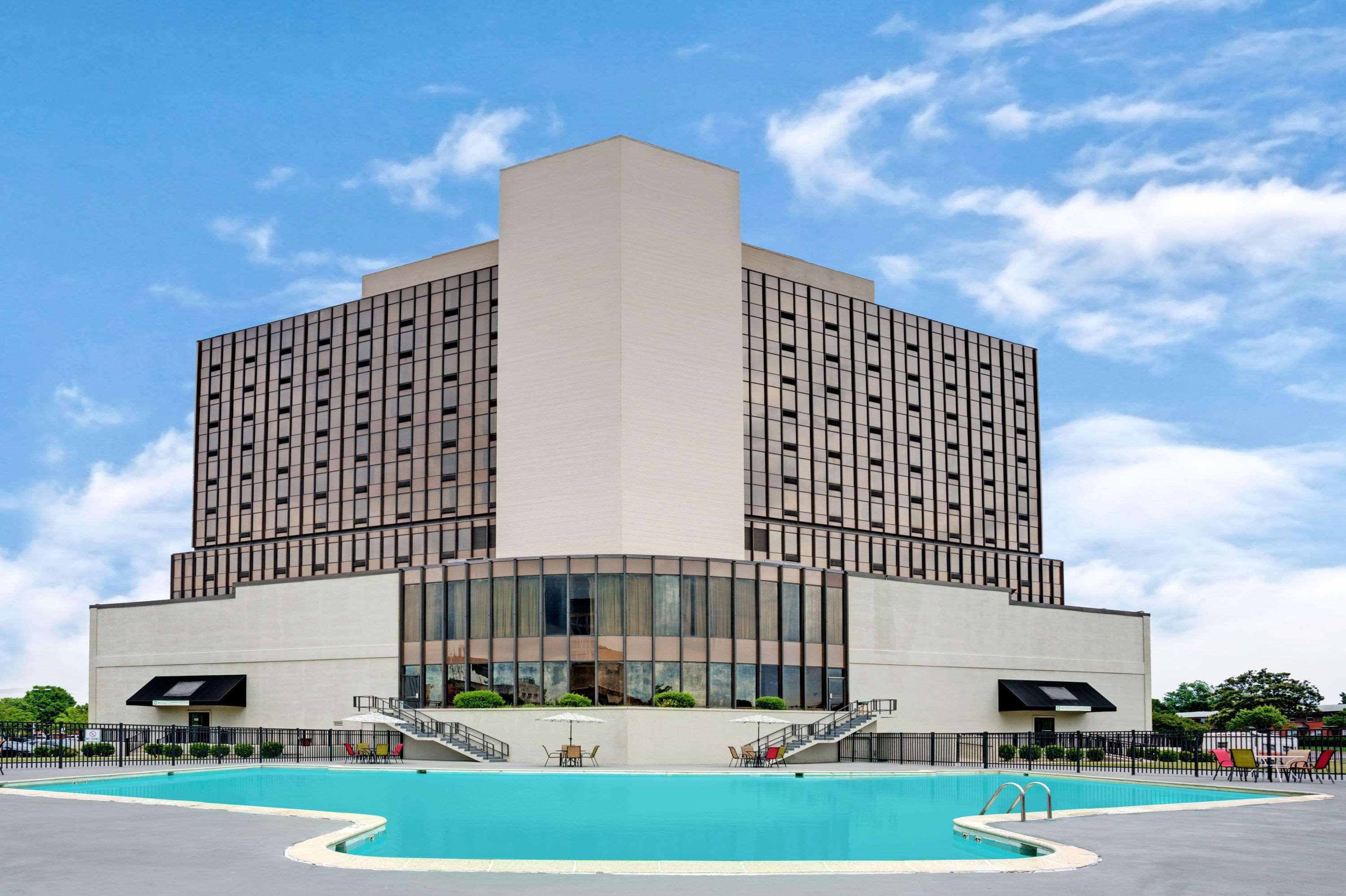 Wyndham Garden Norfolk Downtown Exterior foto